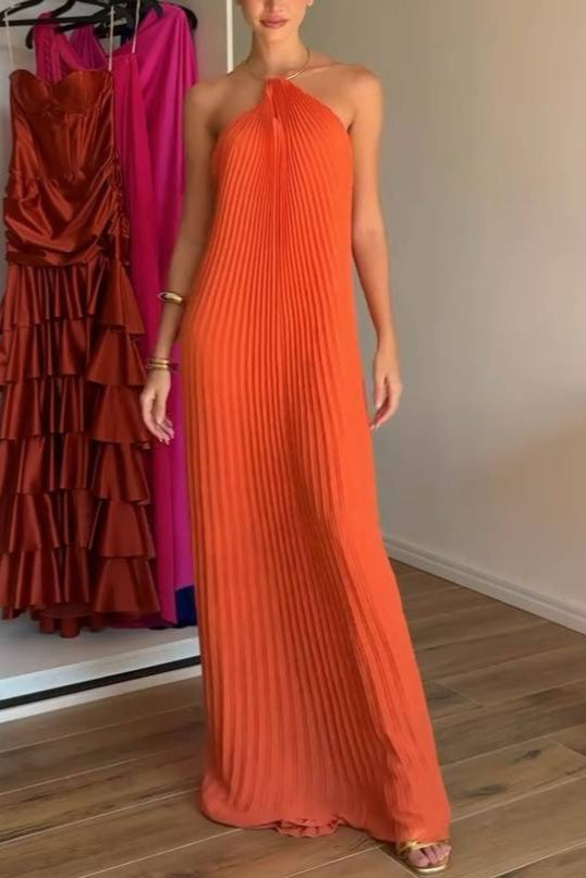 Minimalist Metal Choker Pleated Maxi Dress