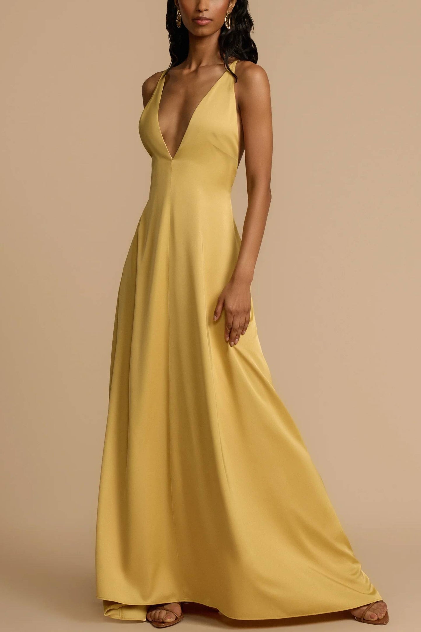 Deep V-neck Backless Maxi Dress