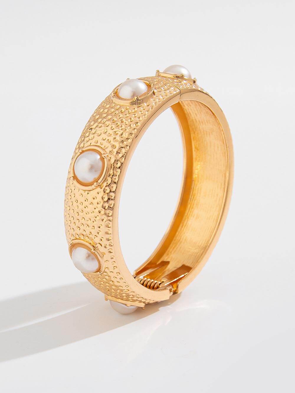 Exaggerated Smooth Hug Irregular Geometric Wide-Edge Spring Bracelet