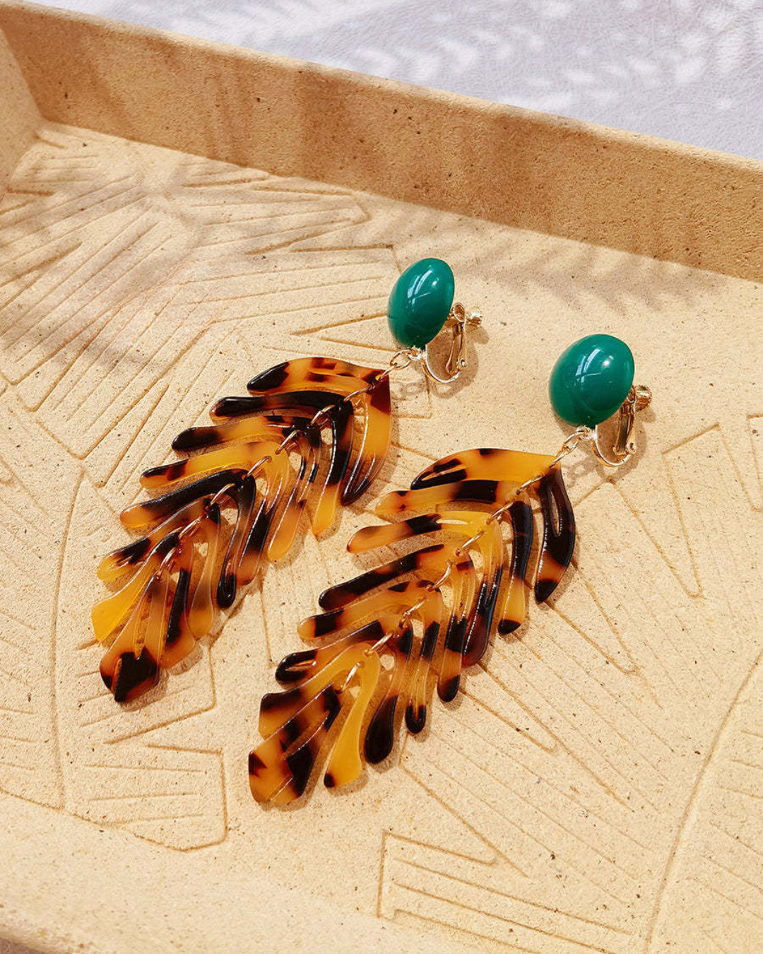 Amberleaf Glow Earrings