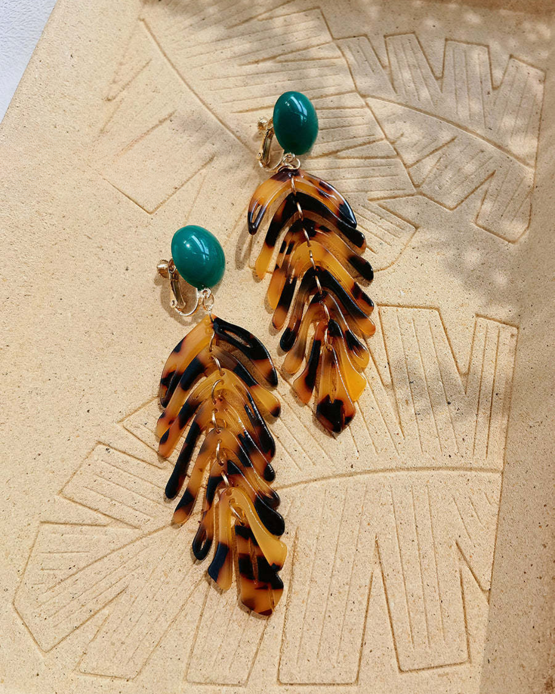 Amberleaf Glow Earrings
