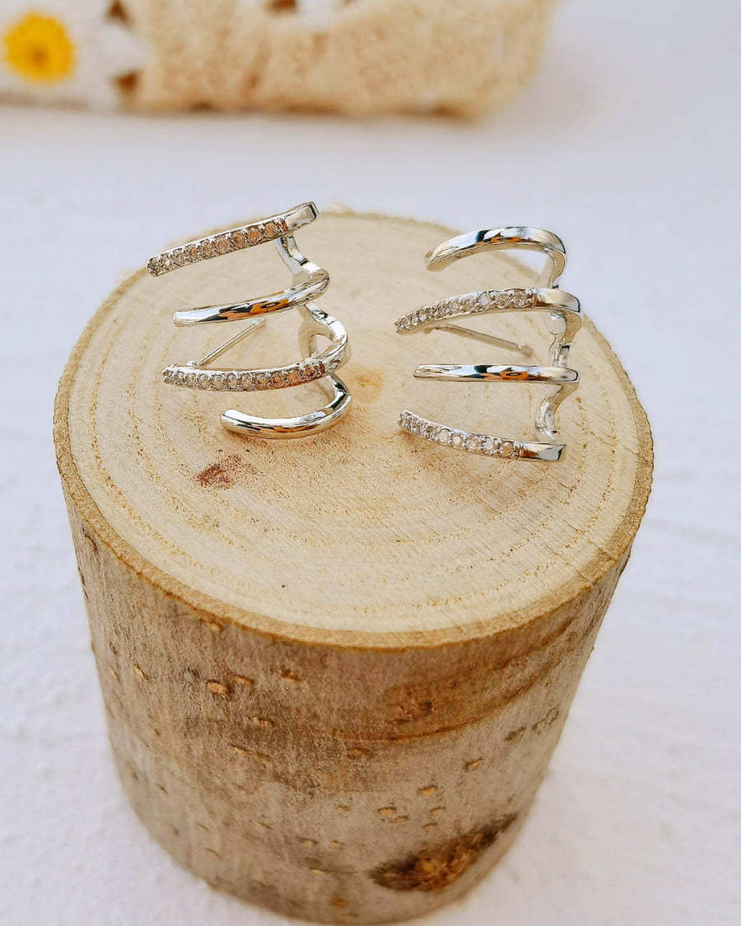 Pendientes en Espiral con Brillo Minimalista