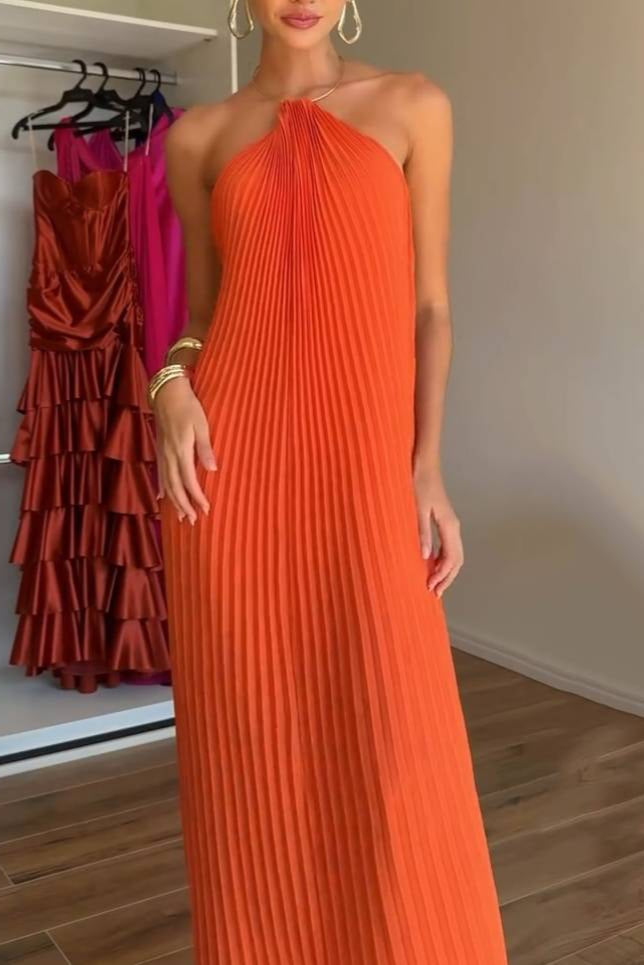 Minimalist Metal Choker Pleated Maxi Dress