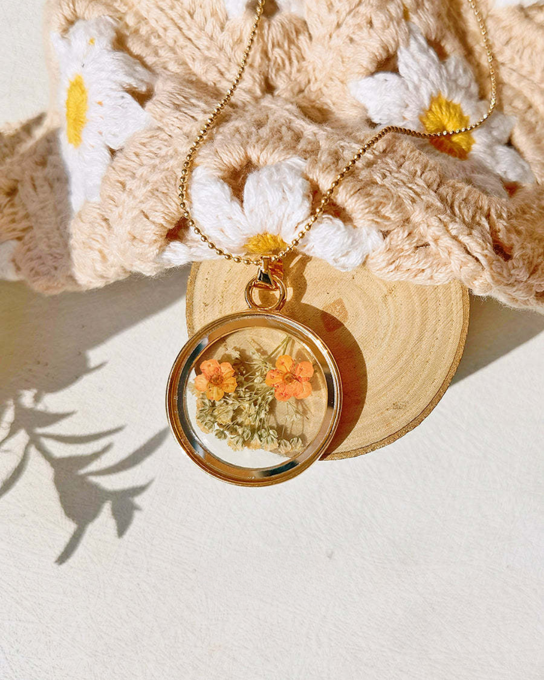 Fieldbliss Glass Bloom Necklace