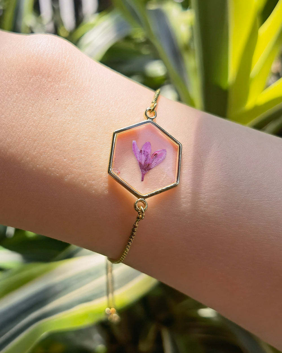 Narcissus Light Resin Cuff Bracelet