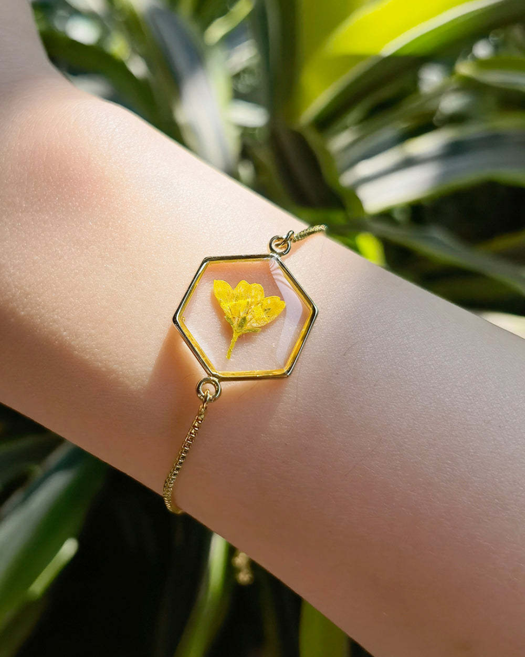 Narcissus Light Resin Cuff Bracelet