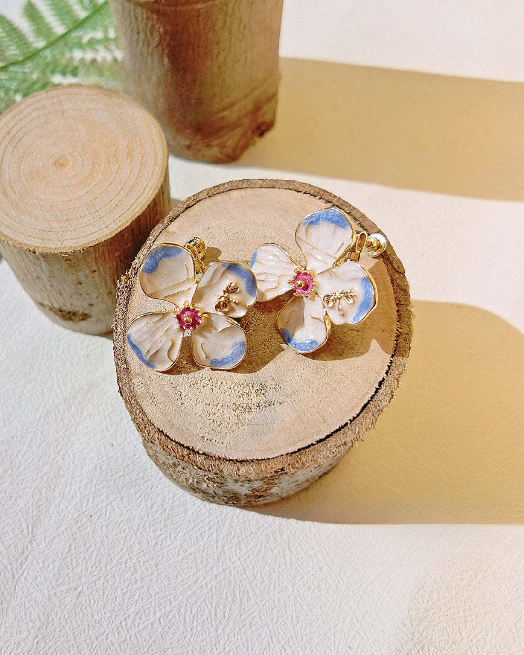925 Bee’s Whisper Floral Studs Earrings