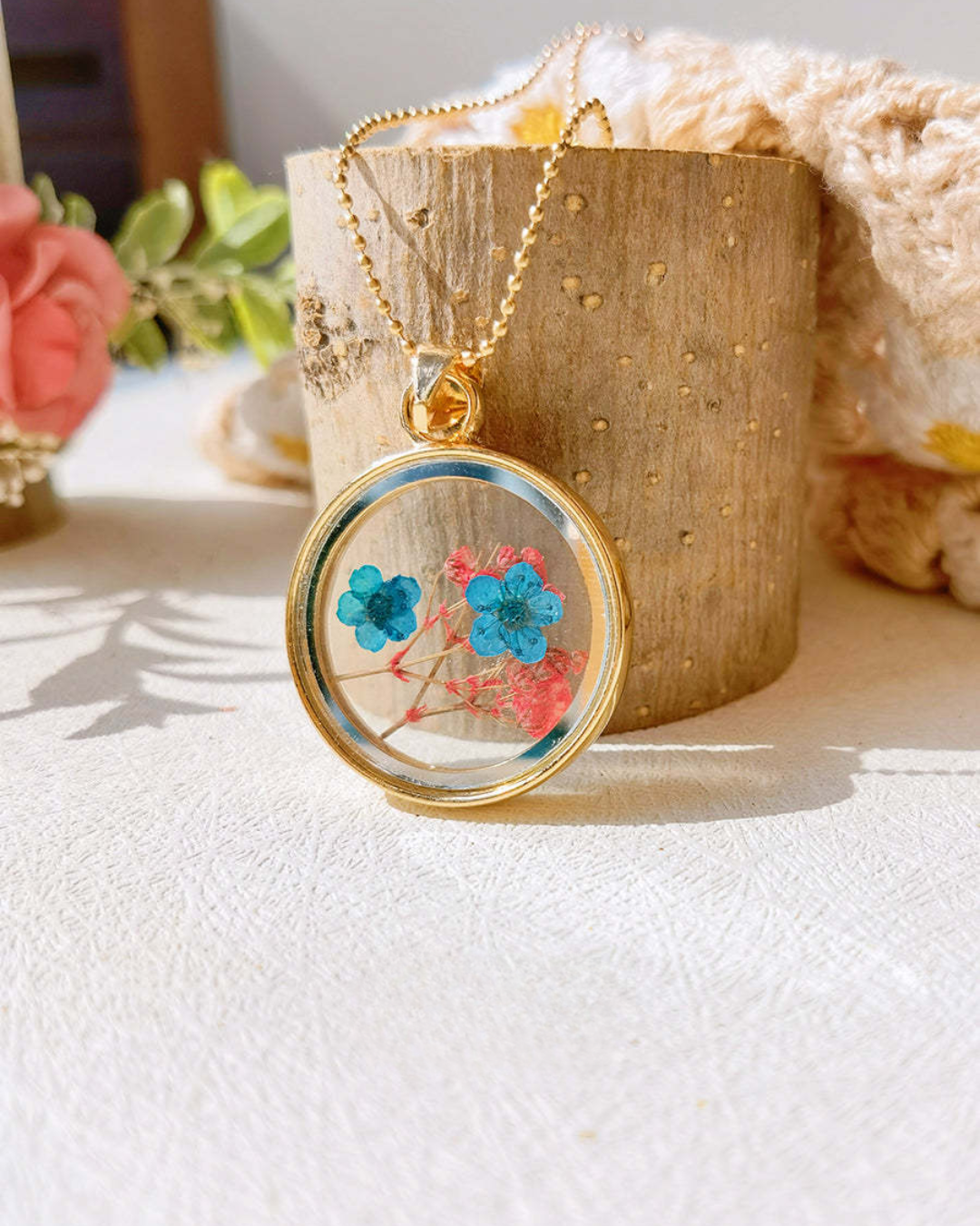 Fieldbliss Glass Bloom Necklace