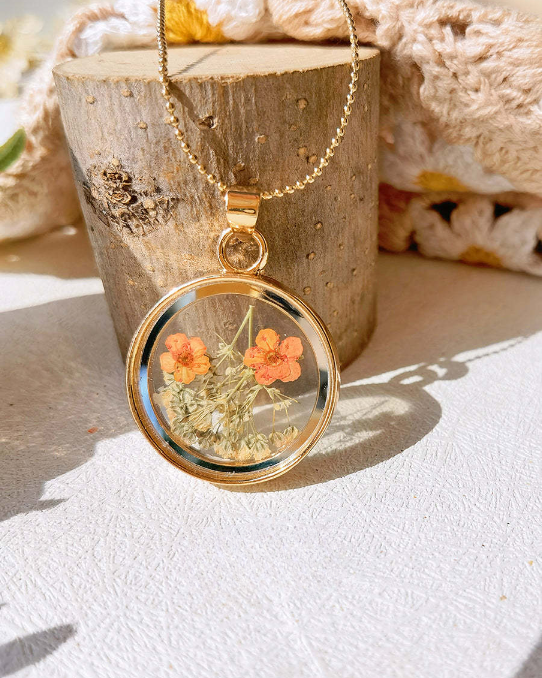 Fieldbliss Glass Bloom Necklace